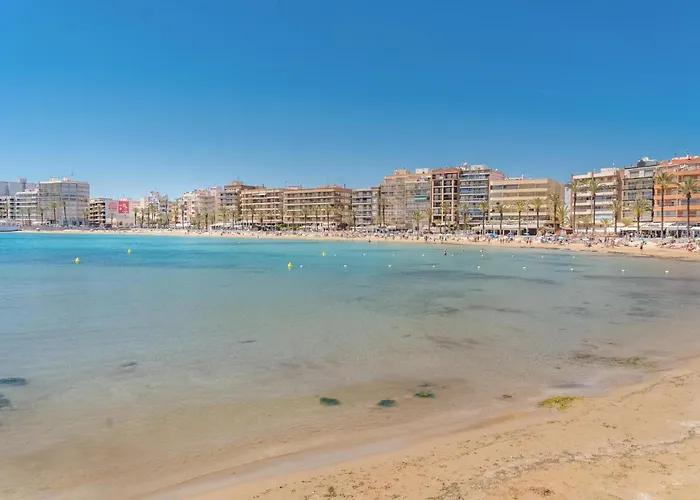 Gorgeous Apartment In Torrevieja With Kitchen